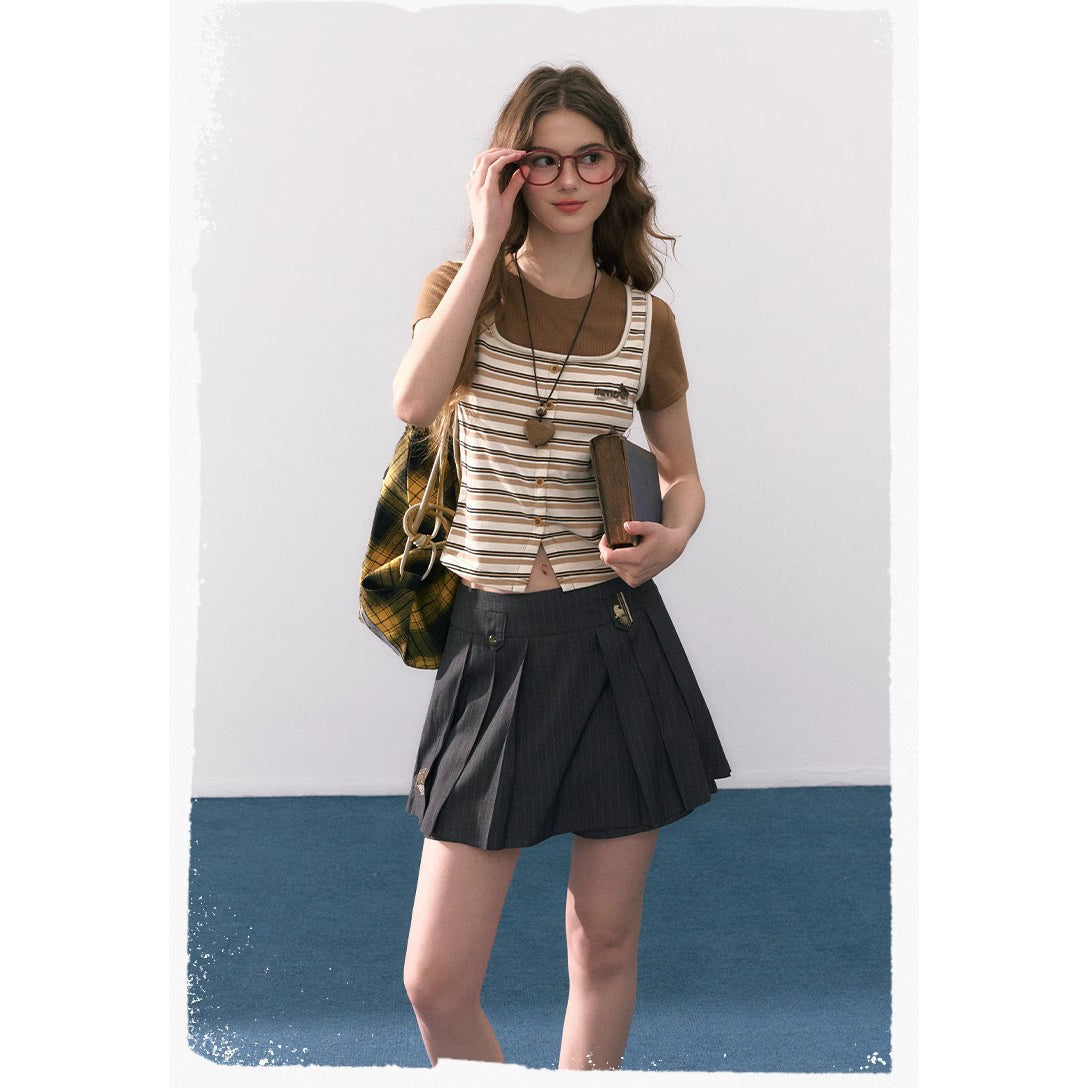 魔法学校のドッキングトップスとキュロットスカート