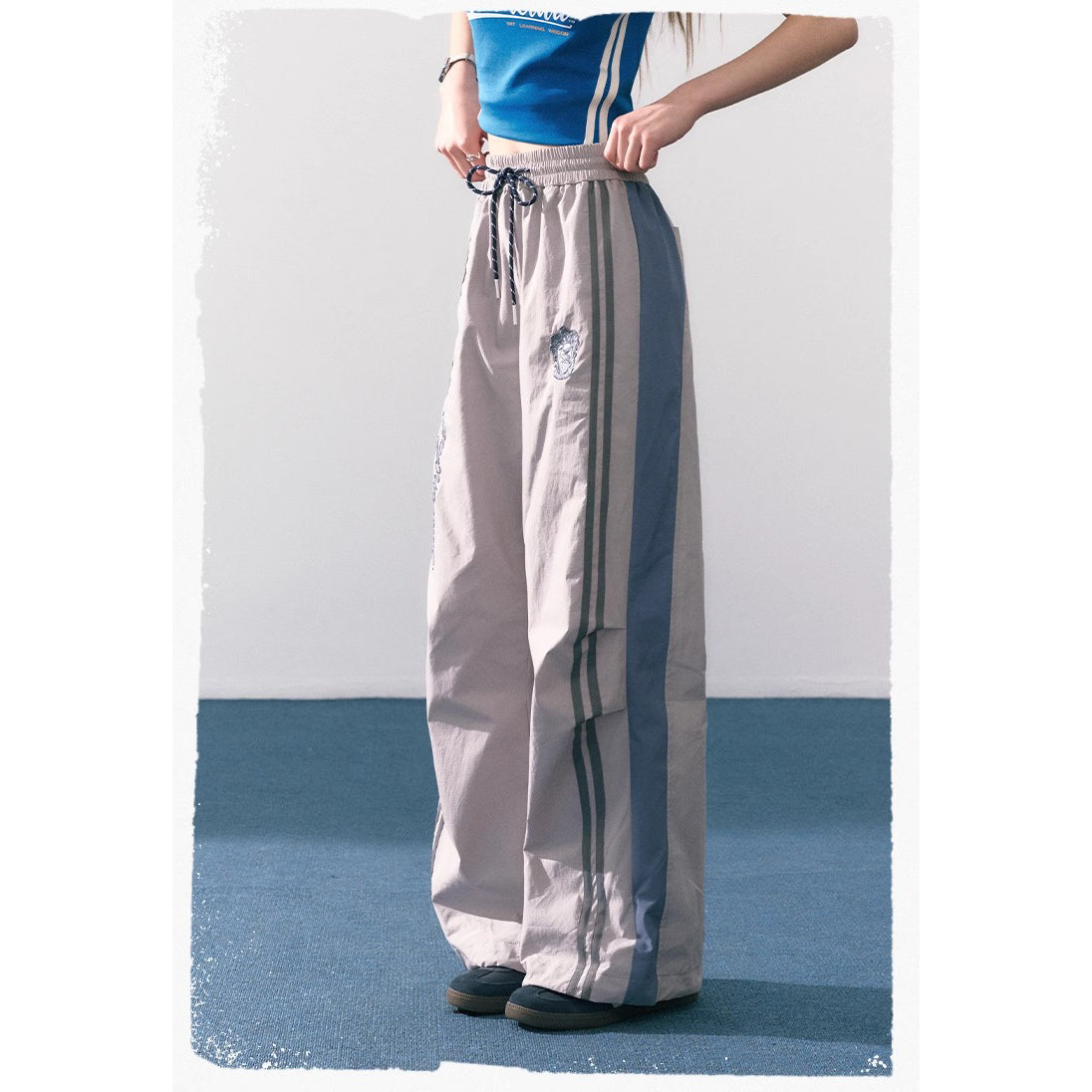 魔法学校のポロシャツと刺繍ロングパンツ