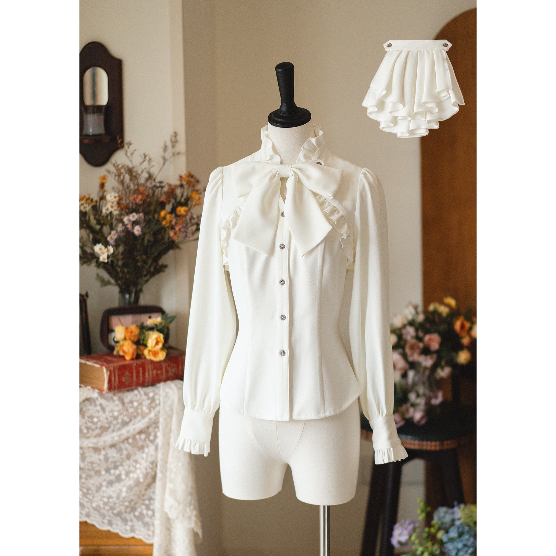 British Lady's Off White Cravat Blouse – remulia