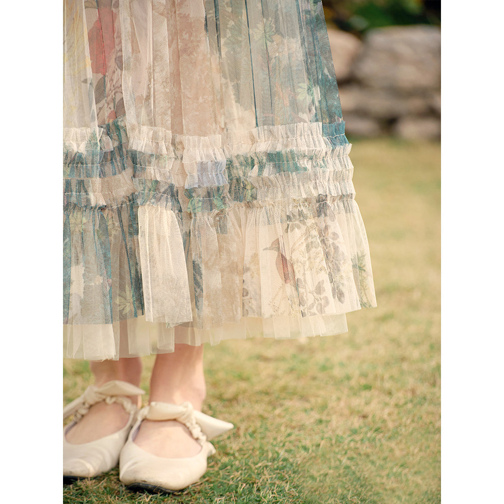 花咲くアーモンドの木と野薔薇のスカート