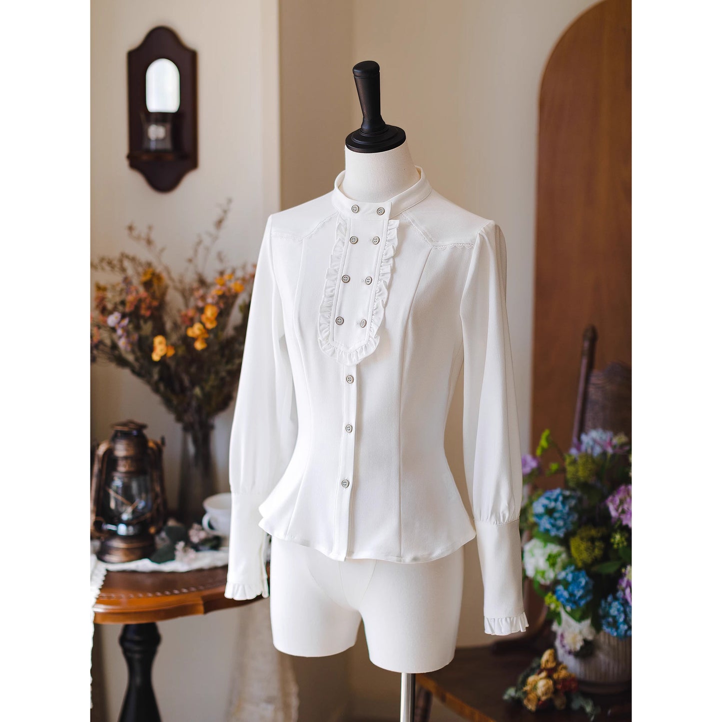英国のお嬢様のスタンドカラーブラウス - White