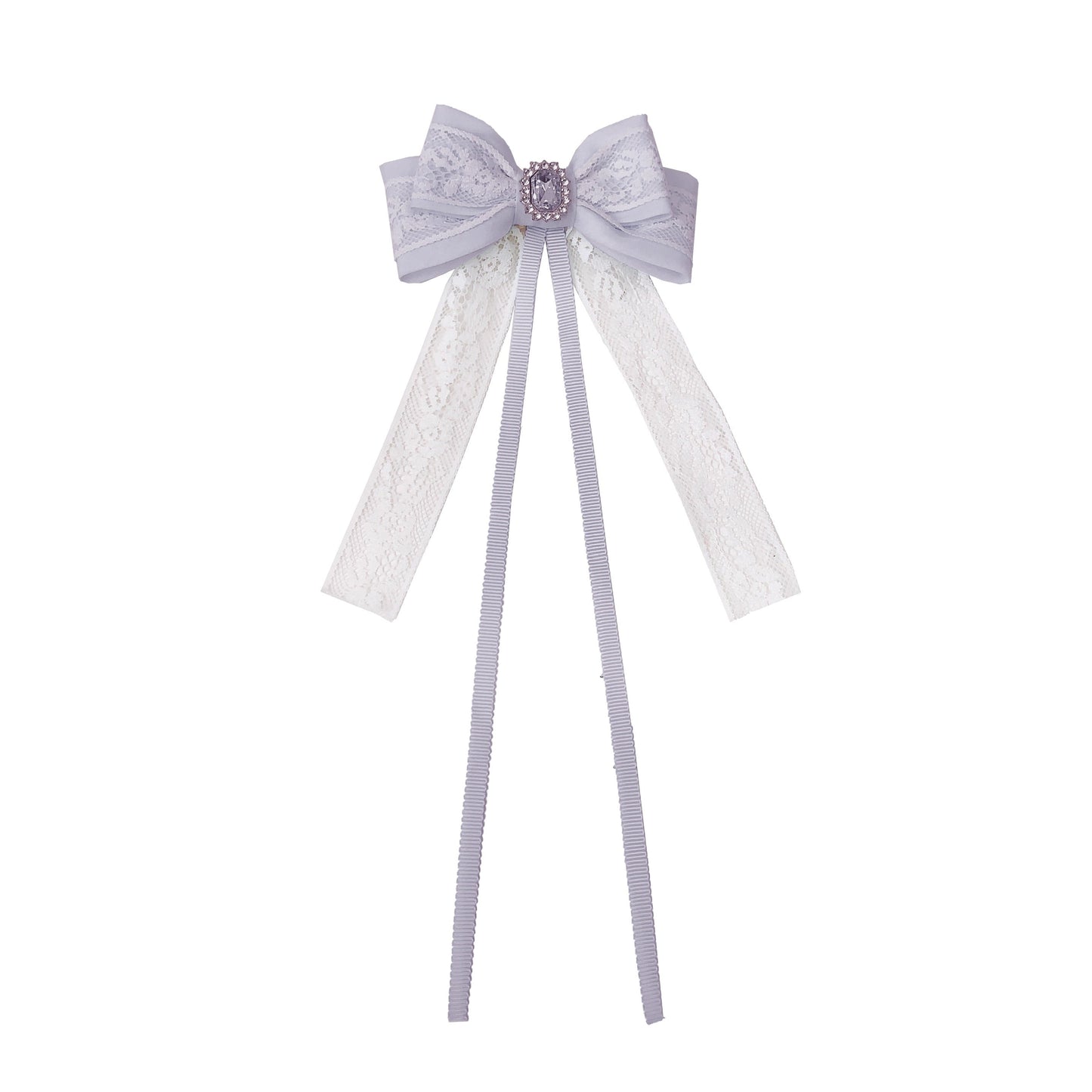 薄紫の令嬢のフリルジャンパースカートとブラウス