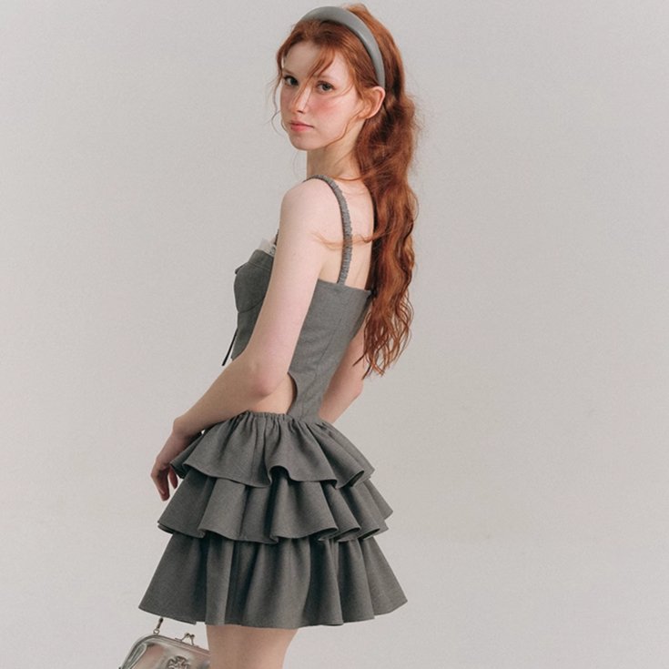 Fluffy skirt cake skirt hollow suspender dress
