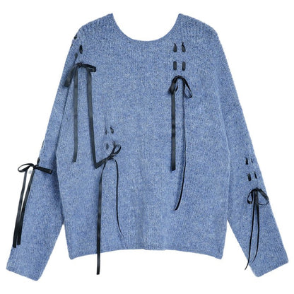 Gray and blue tie ribbon round neck sweater