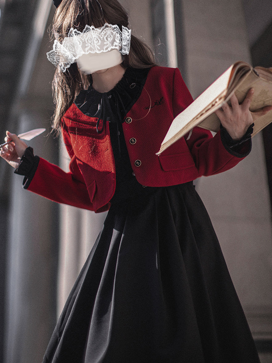 漆黒の文学少女ワンピースとショートジャケット