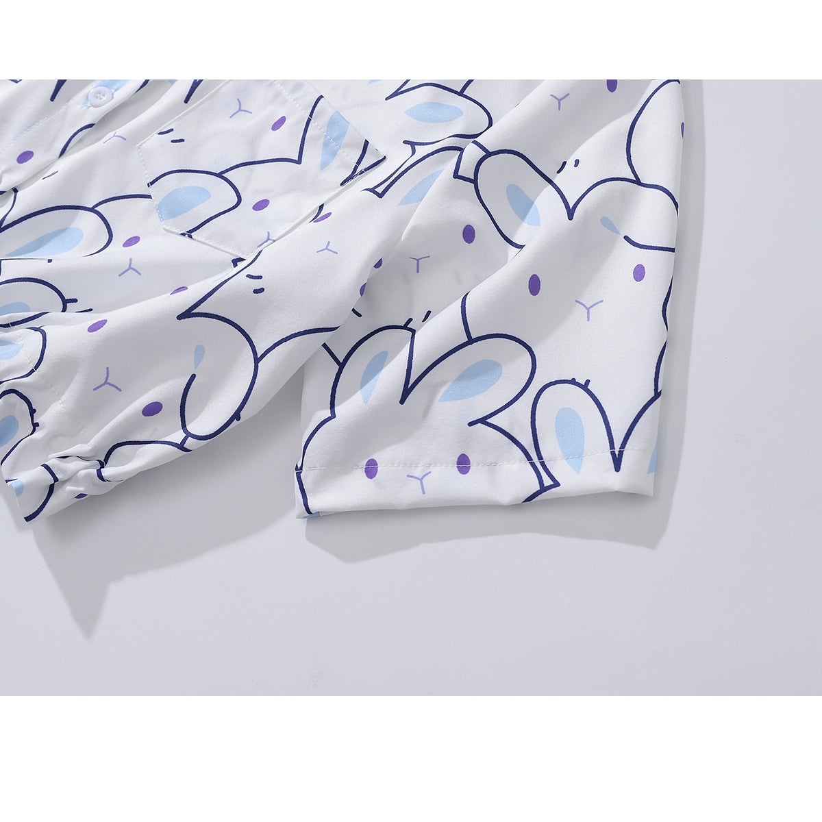 ウサギさんのショートシャツ