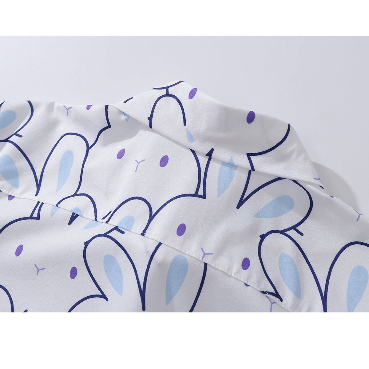 ウサギさんのショートシャツ