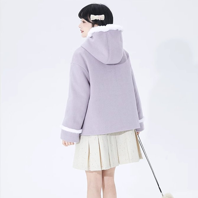 Purple horn button hooded woolen coat