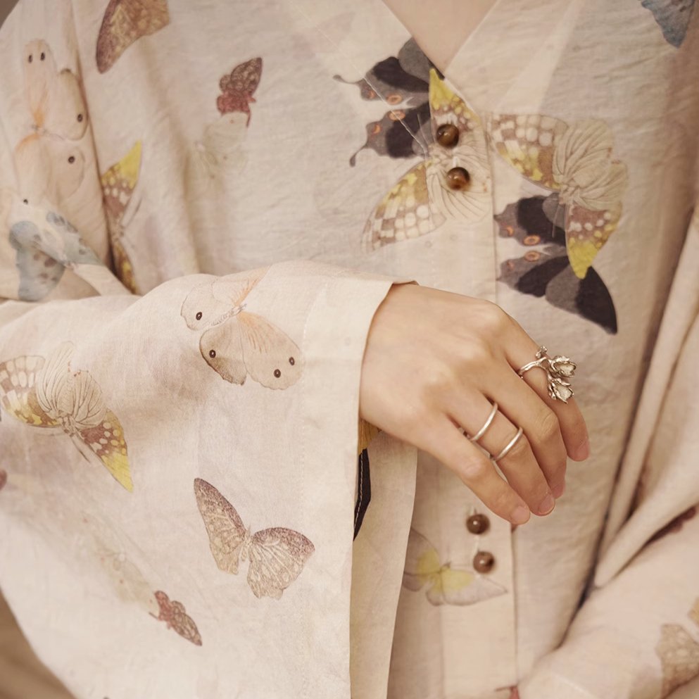 V-neck butterfly print shirt wide-sleeved short coat