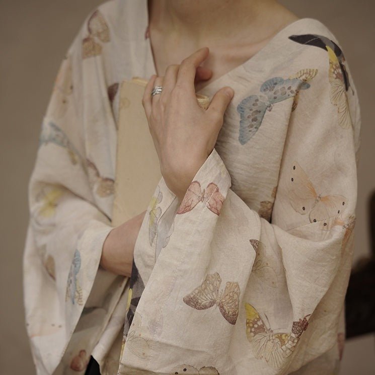 V-neck butterfly print shirt wide-sleeved short coat