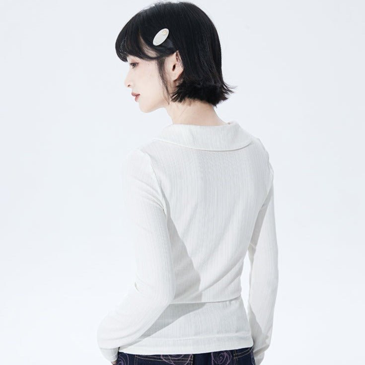 White new hollow ruched long sleeve sweater