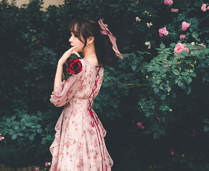 梅花色の花柄コルセットワンピース