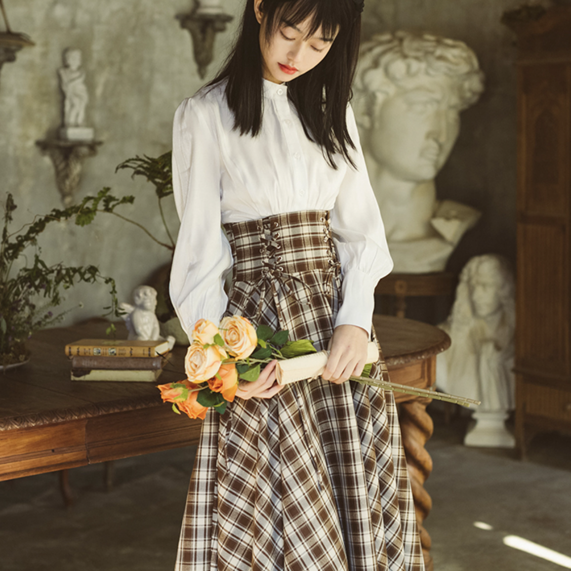 High waisted sales plaid skirt queen