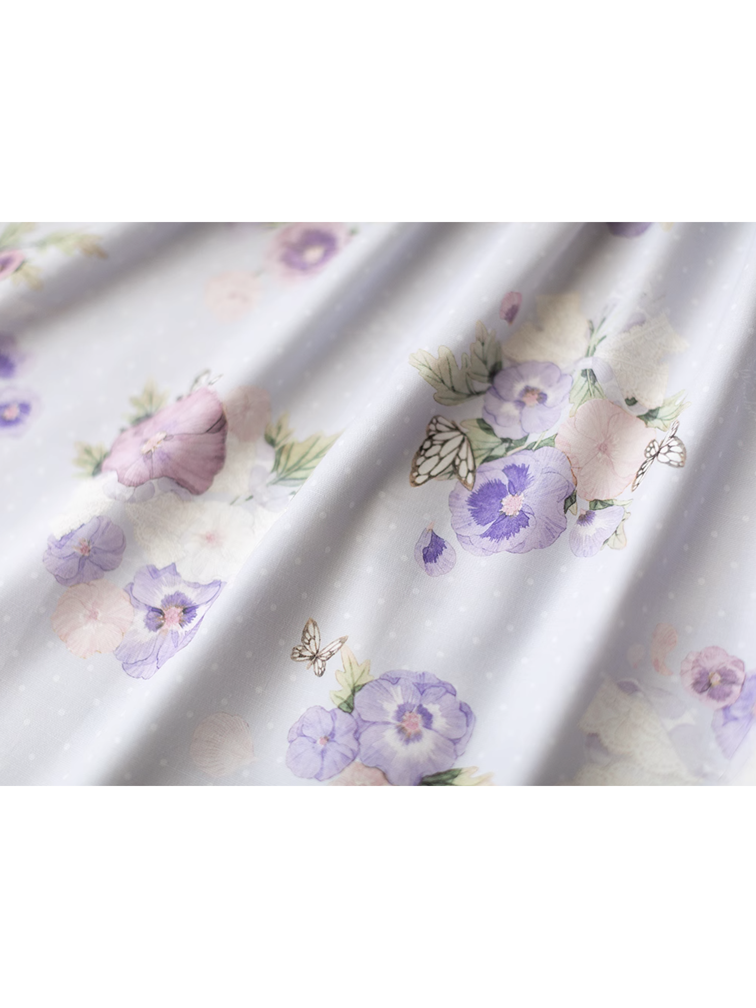 三色菫と蝶々の水彩画クラシカルジャンパースカート（ライトパープル）