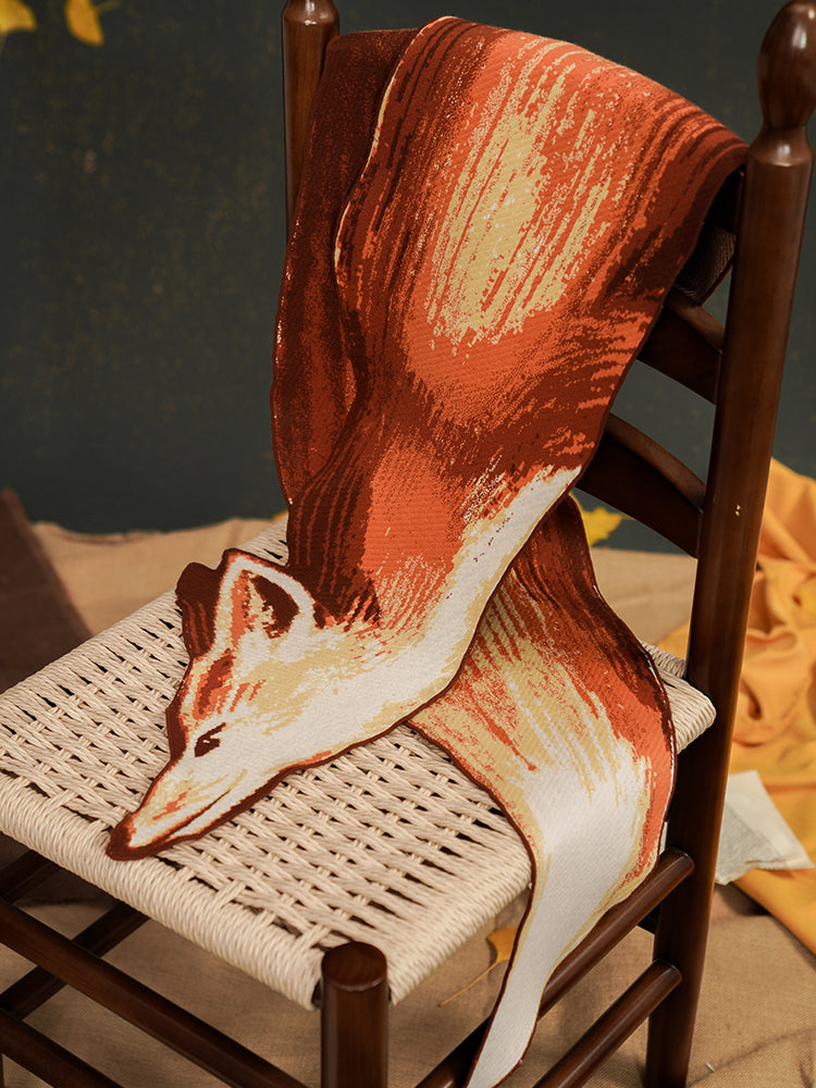 手描きの赤狐のロングマフラー