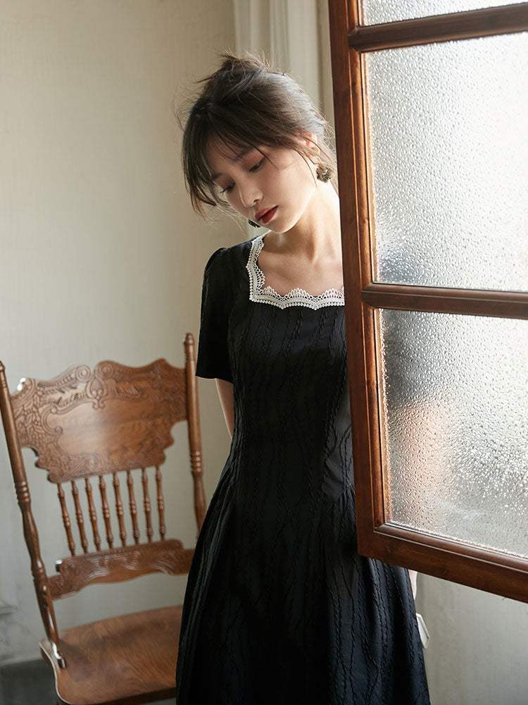 漆黒の編み模様ジャガードワンピース