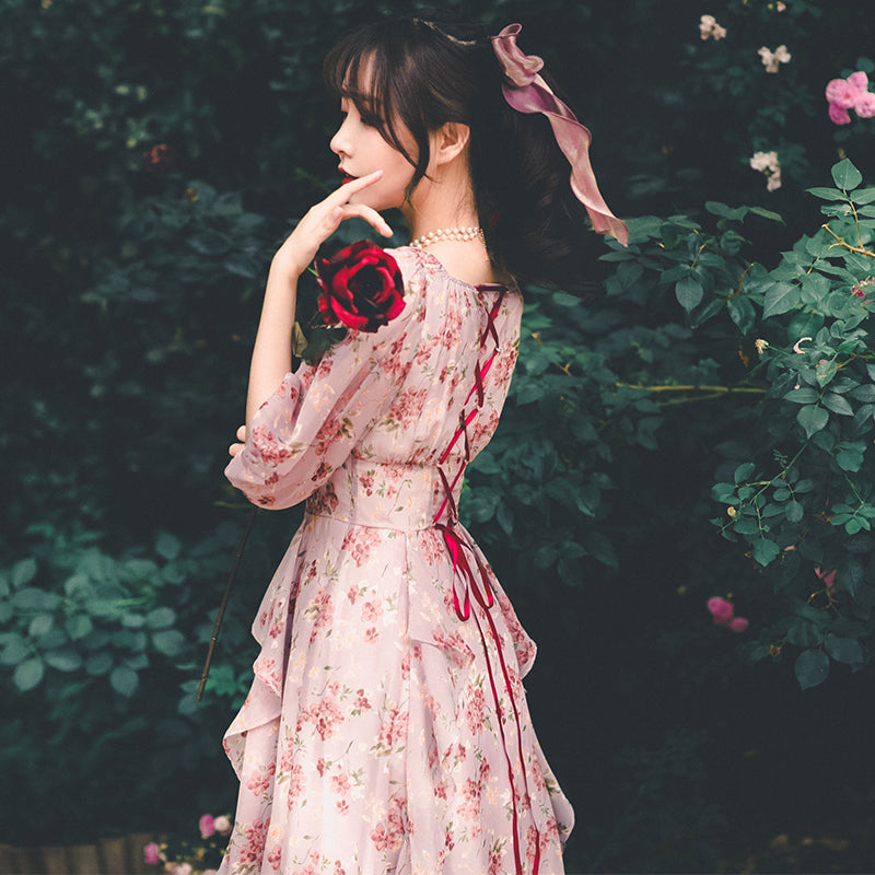梅花色の花柄コルセットワンピース
