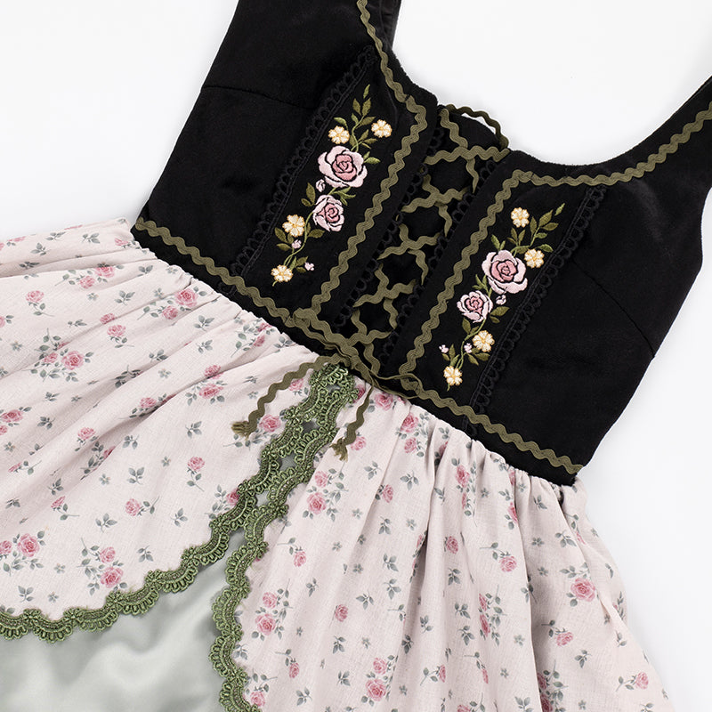 アルプスの少女の刺繍ジャンパースカートとブラウス
