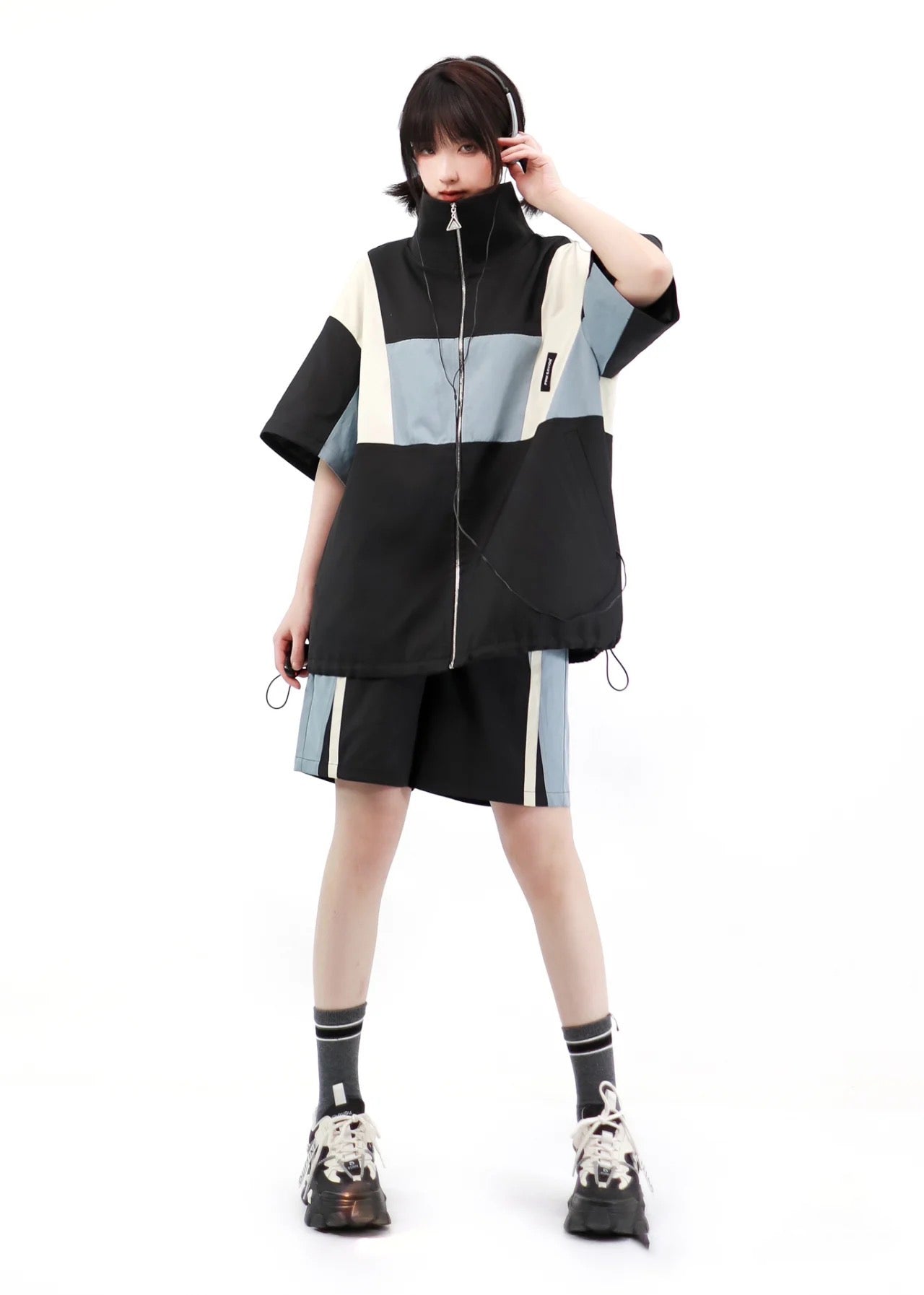 Sporty Mountain Jacket and Casual Half Pants and Half Skirt
