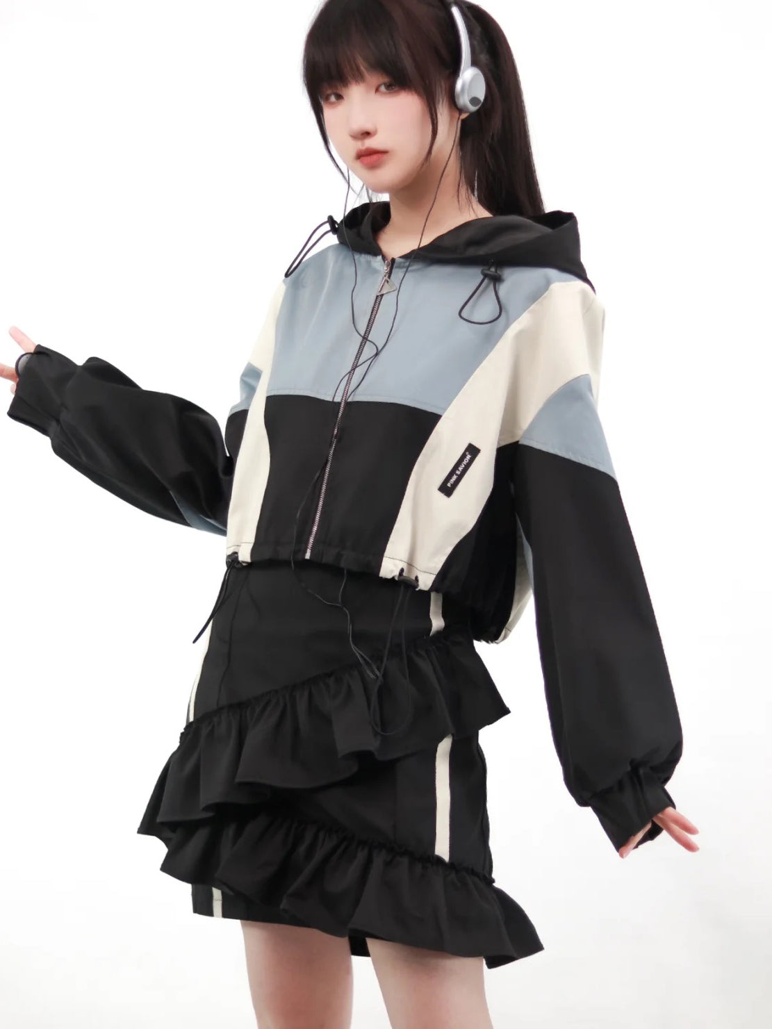 Sporty Mountain Jacket and Casual Half Pants and Half Skirt