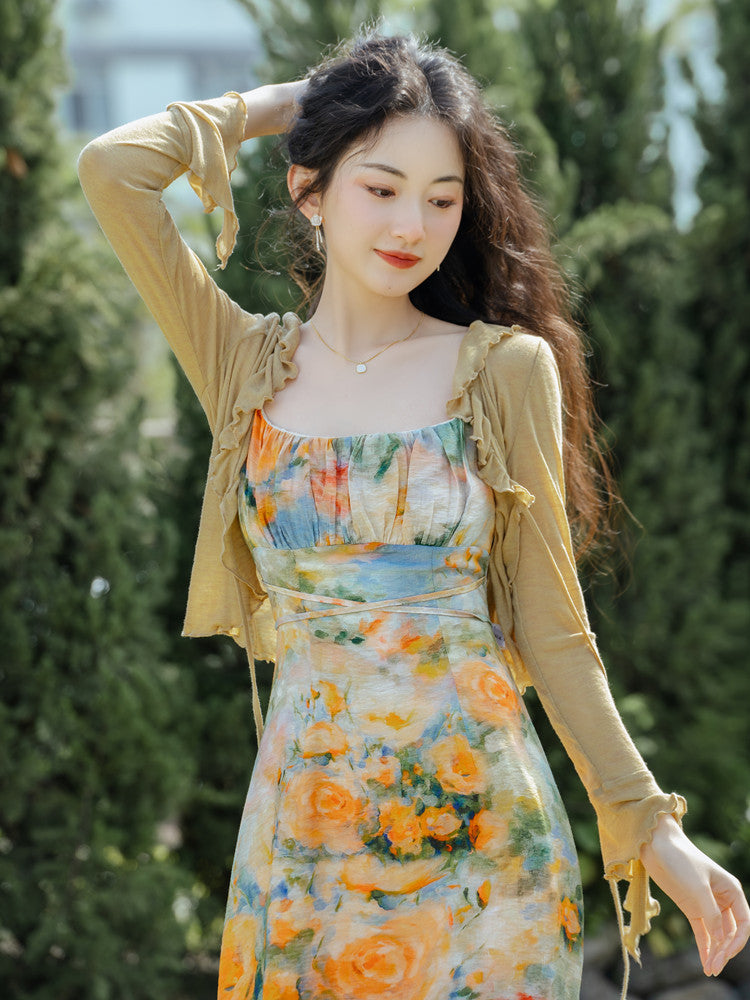 Blurred water surface flower strap dress and cardigan
