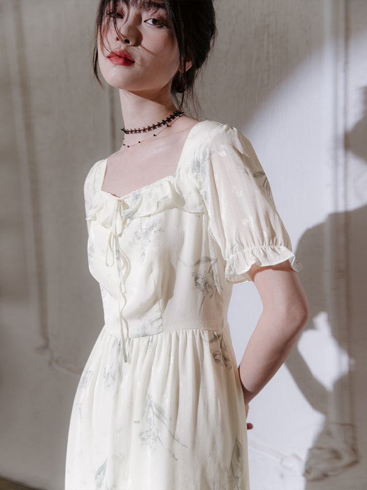 水墨画の花模様フレンチワンピース