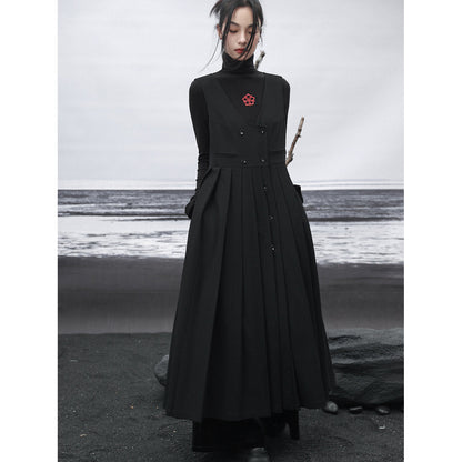 黒のお嬢様のロングプリーツジャンパースカート