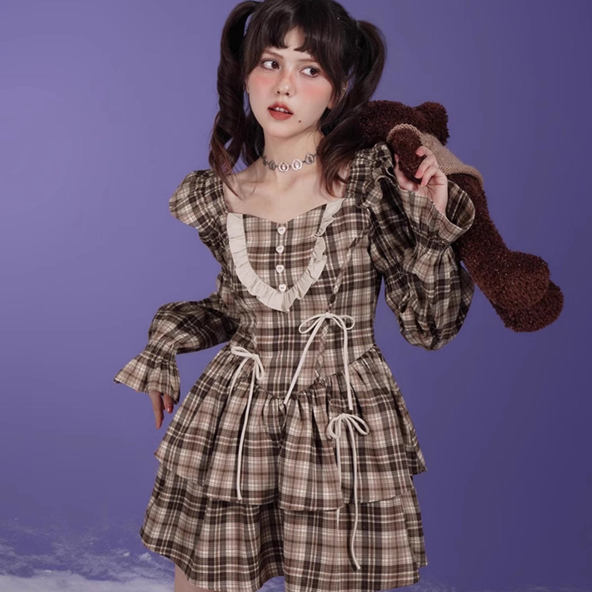 Brown plaid ribbon dress with small flying sleeves