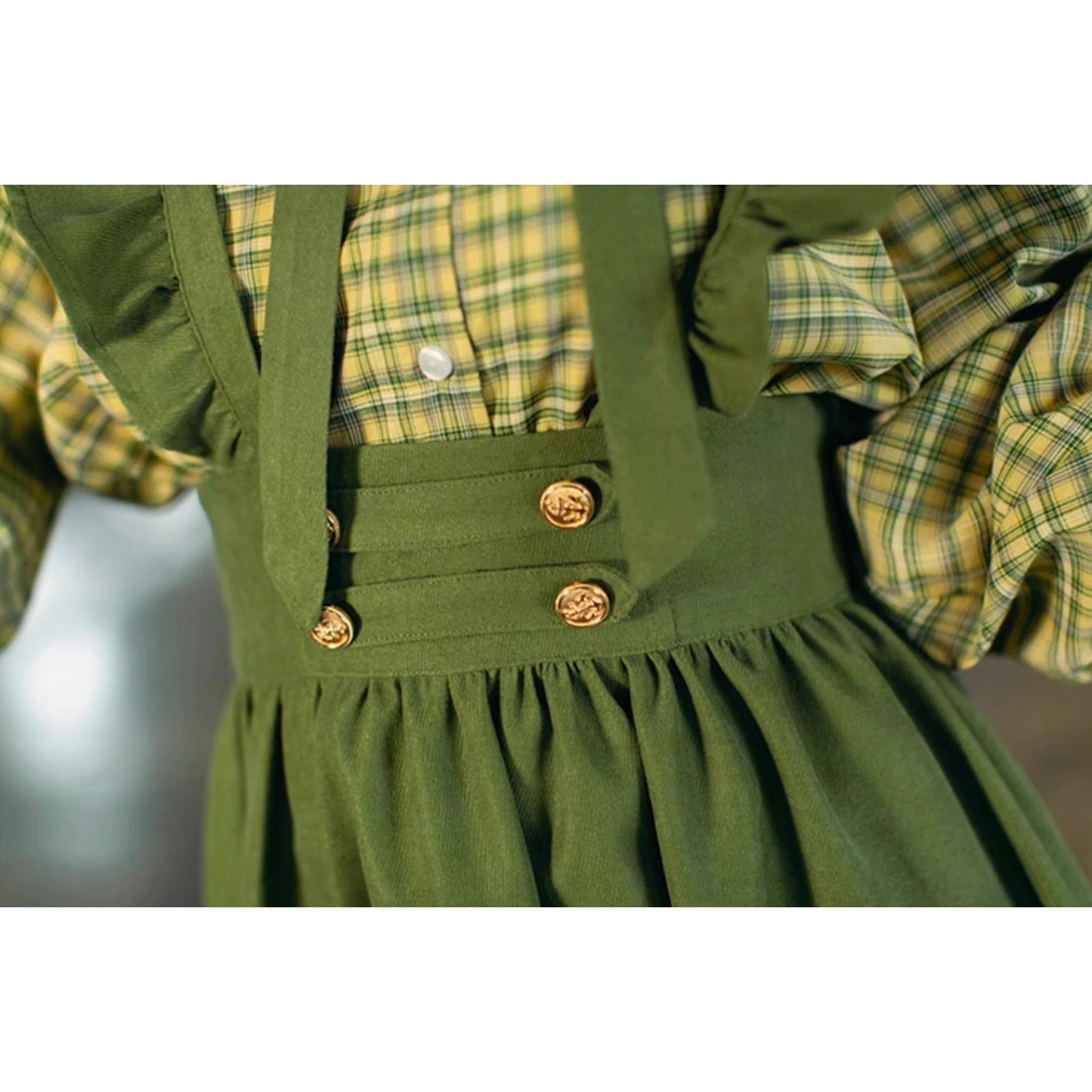 黄浅緑のお嬢様のジャンパースカート