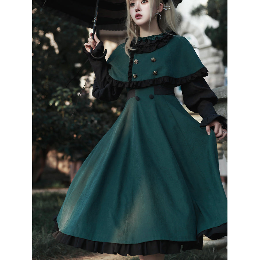 Witch's classic dress and short cape