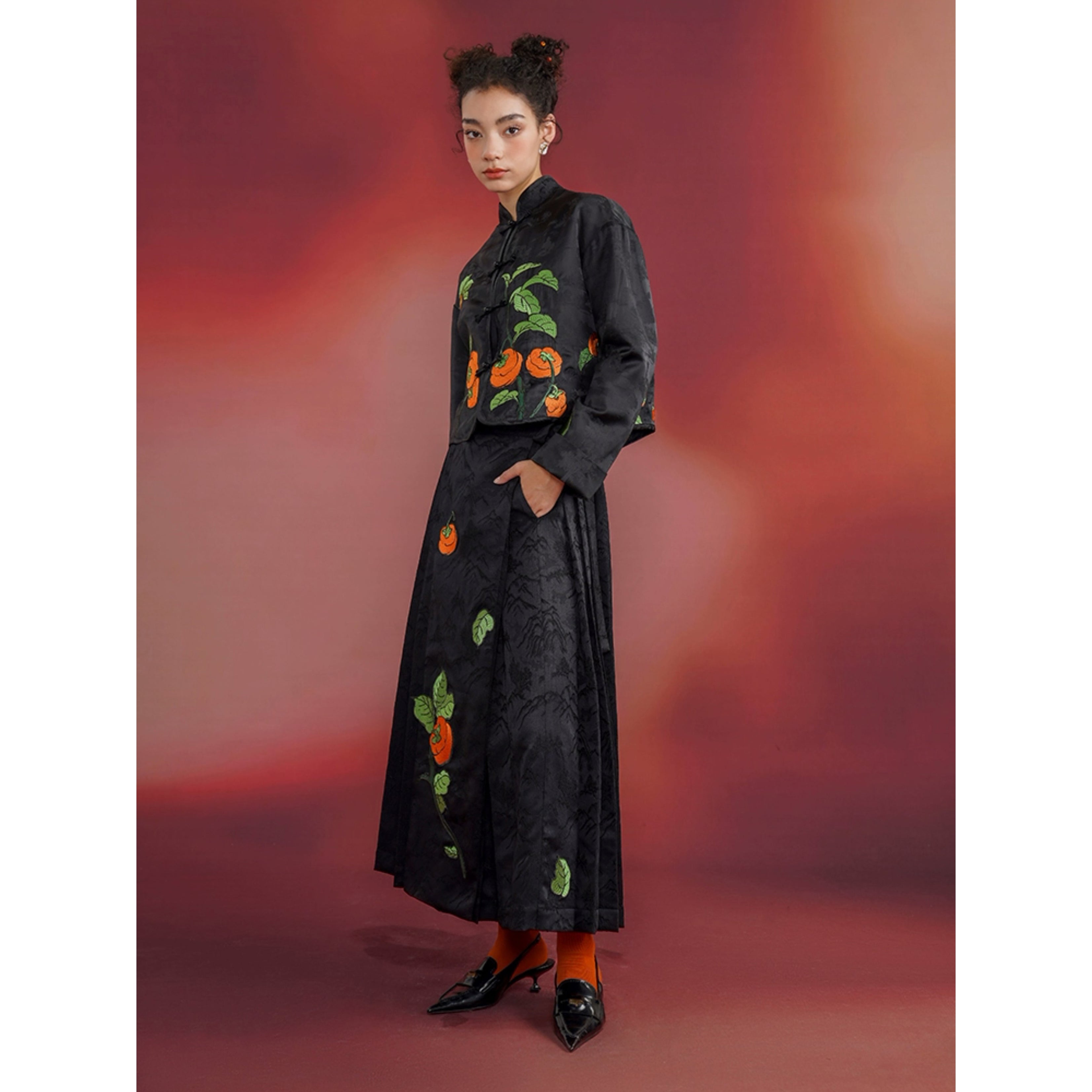 Black persimmon fruit embroidery cheongsam jacket – remulia