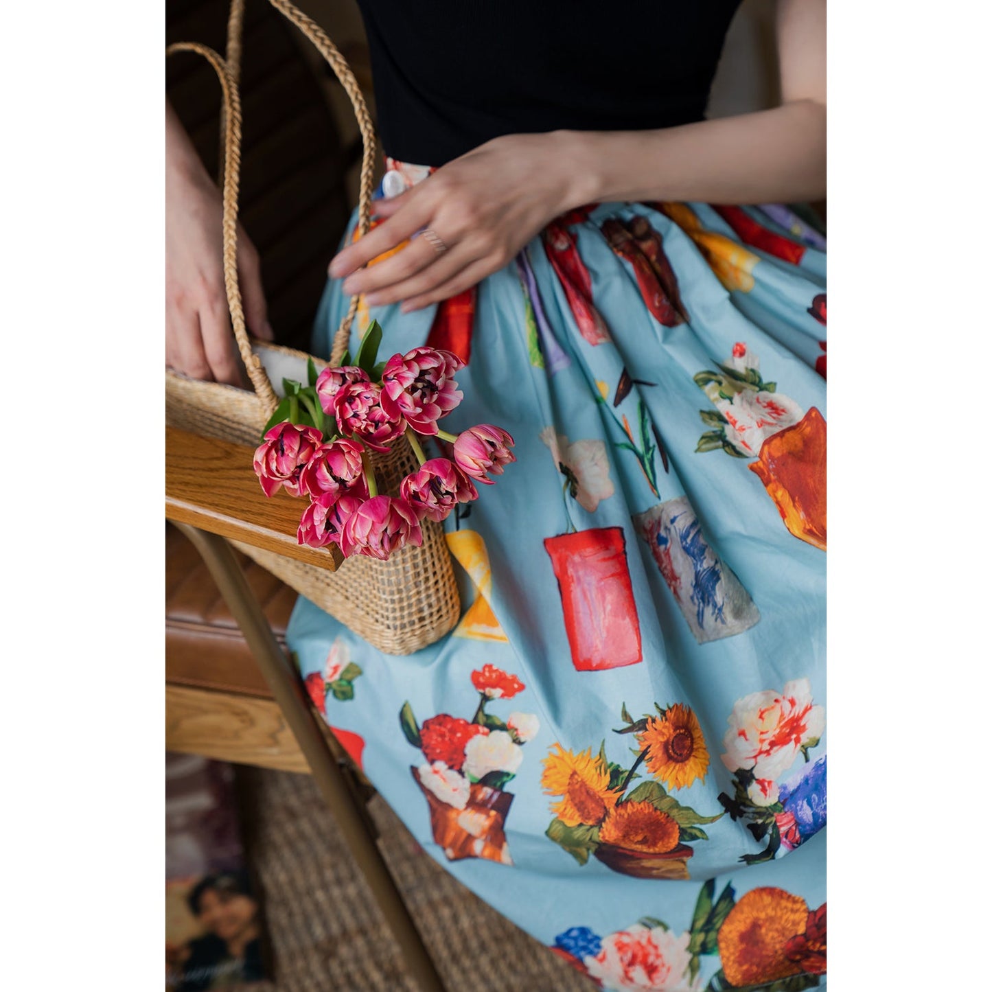 鉢植えの花絵画ヘップバーンスカート