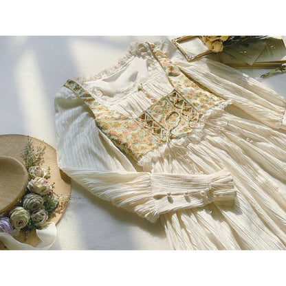 花群集の刺繍コルセットと編み上げワンピース