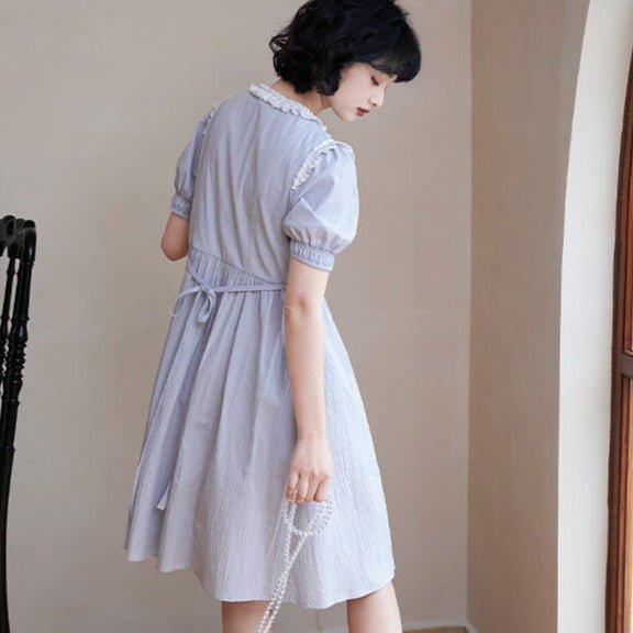 Gray blue shirt skirt ruffled lace collar dress