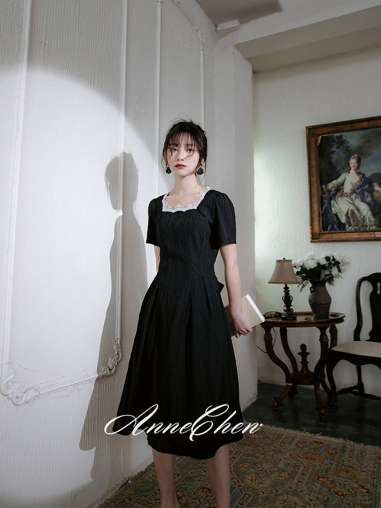 漆黒の編み模様ジャガードワンピース