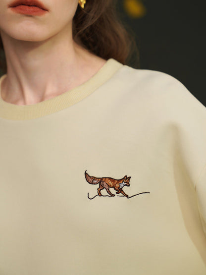 赤狐の刺繍ポインテッドスウェット