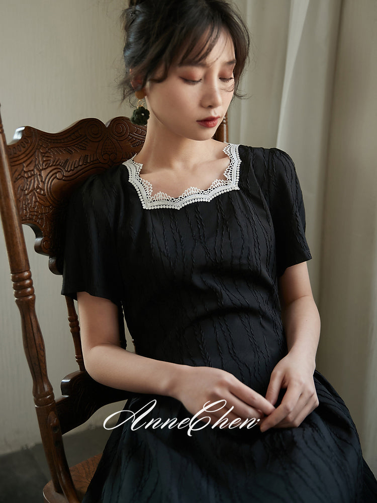 漆黒の編み模様ジャガードワンピース