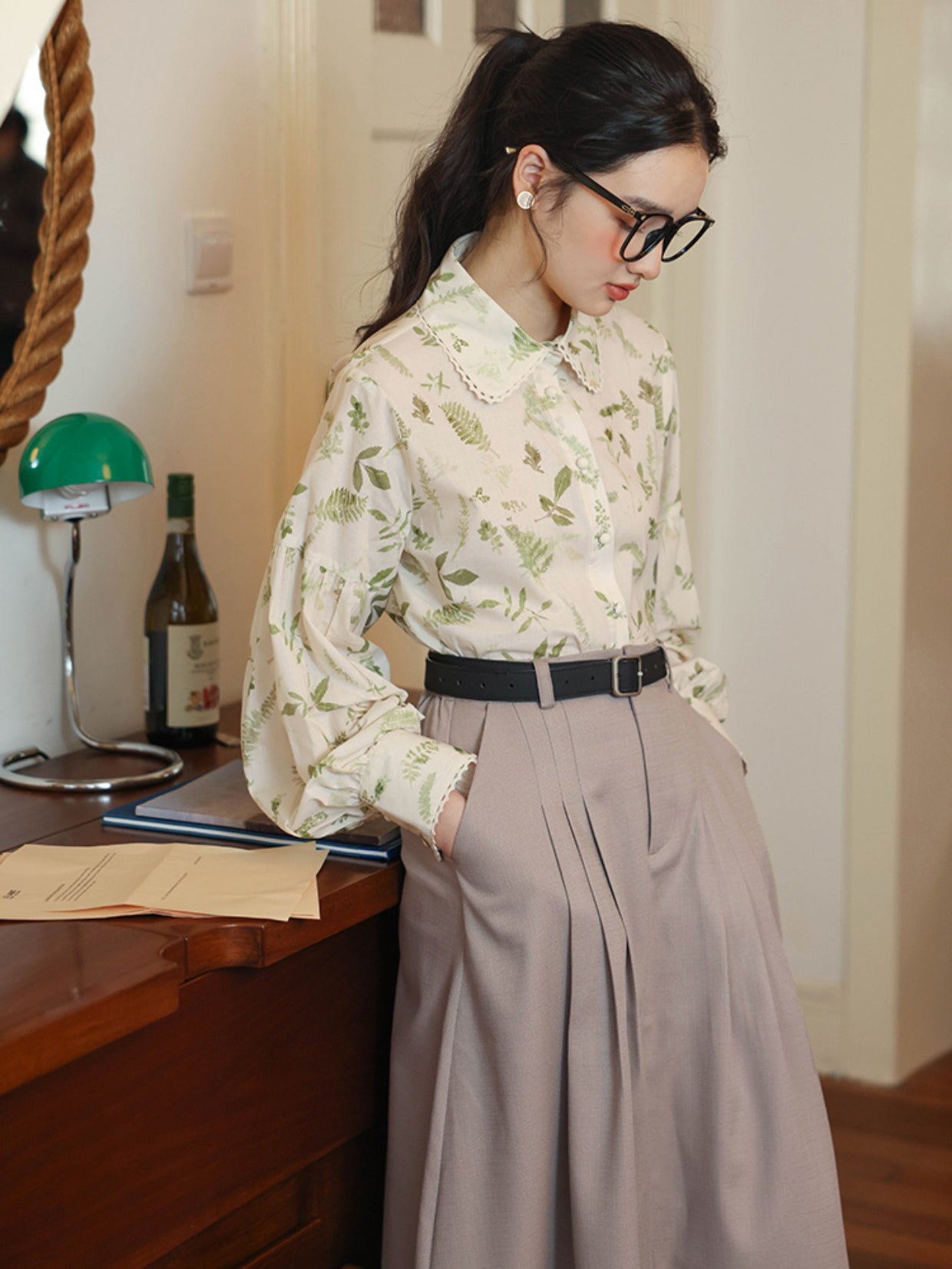 Evergreen pattern retro blouse