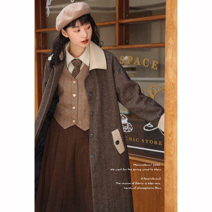 British Lady herringbone Wool coat