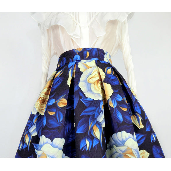 青紫の薔薇柄ヘップバーンスカート