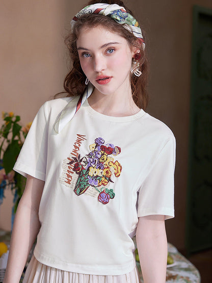 バラとアネモネのある日本の花瓶の刺繍Tシャツ