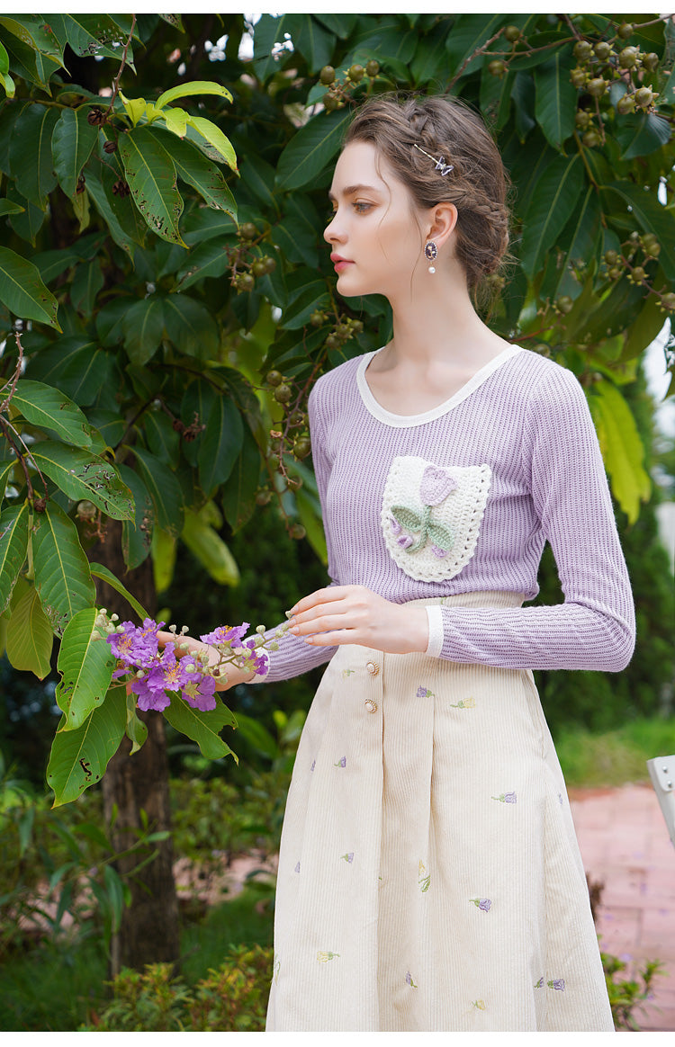 蕾咲く花刺繍ジャケットとハイウエストスカート