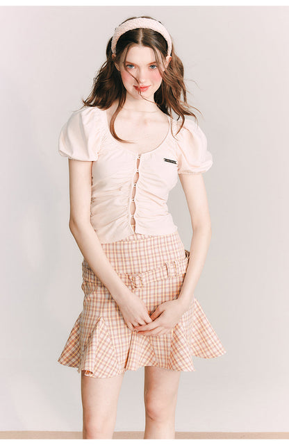 英国少女の格子柄ベルトショートスカート