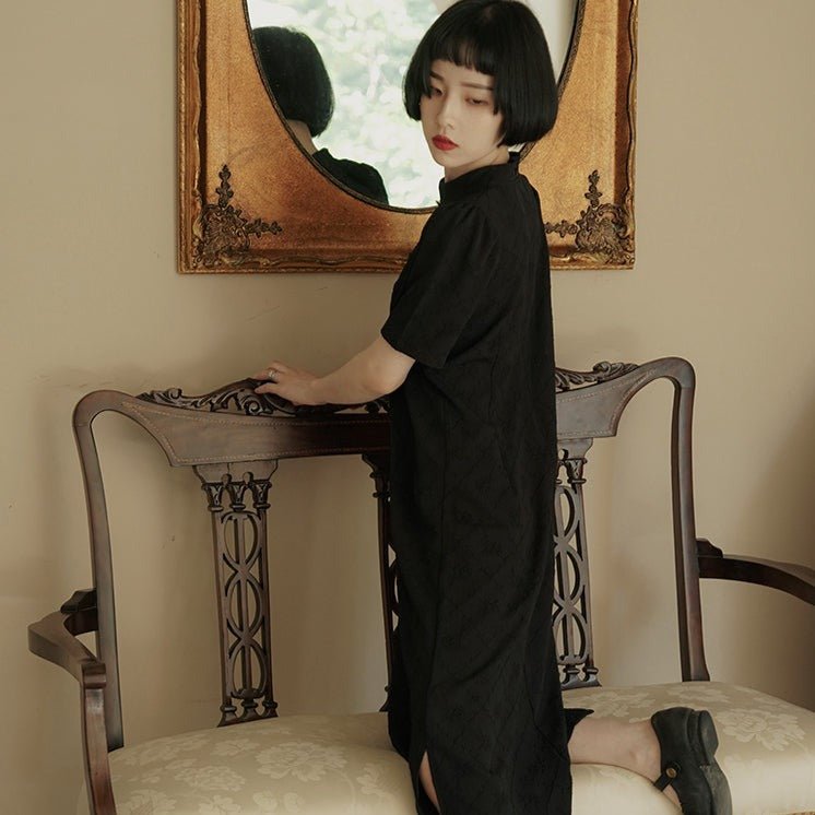 Stand collar short sleeve cheongsam style black dress
